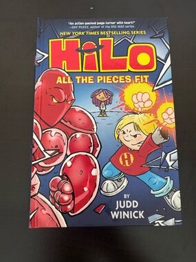 Set of 3: Kids Books Bundle – Hilo Series + Stick Dog (3 Books)